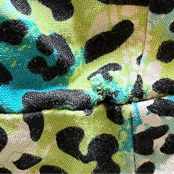 Sanibal Scrubs 3X scrub top. - Picture 2 of 5